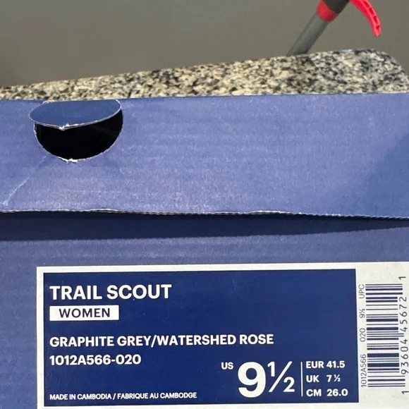 ASICS Women's Multicolor Athletic Shoes with box size 9.5 - Picture 2 of 9